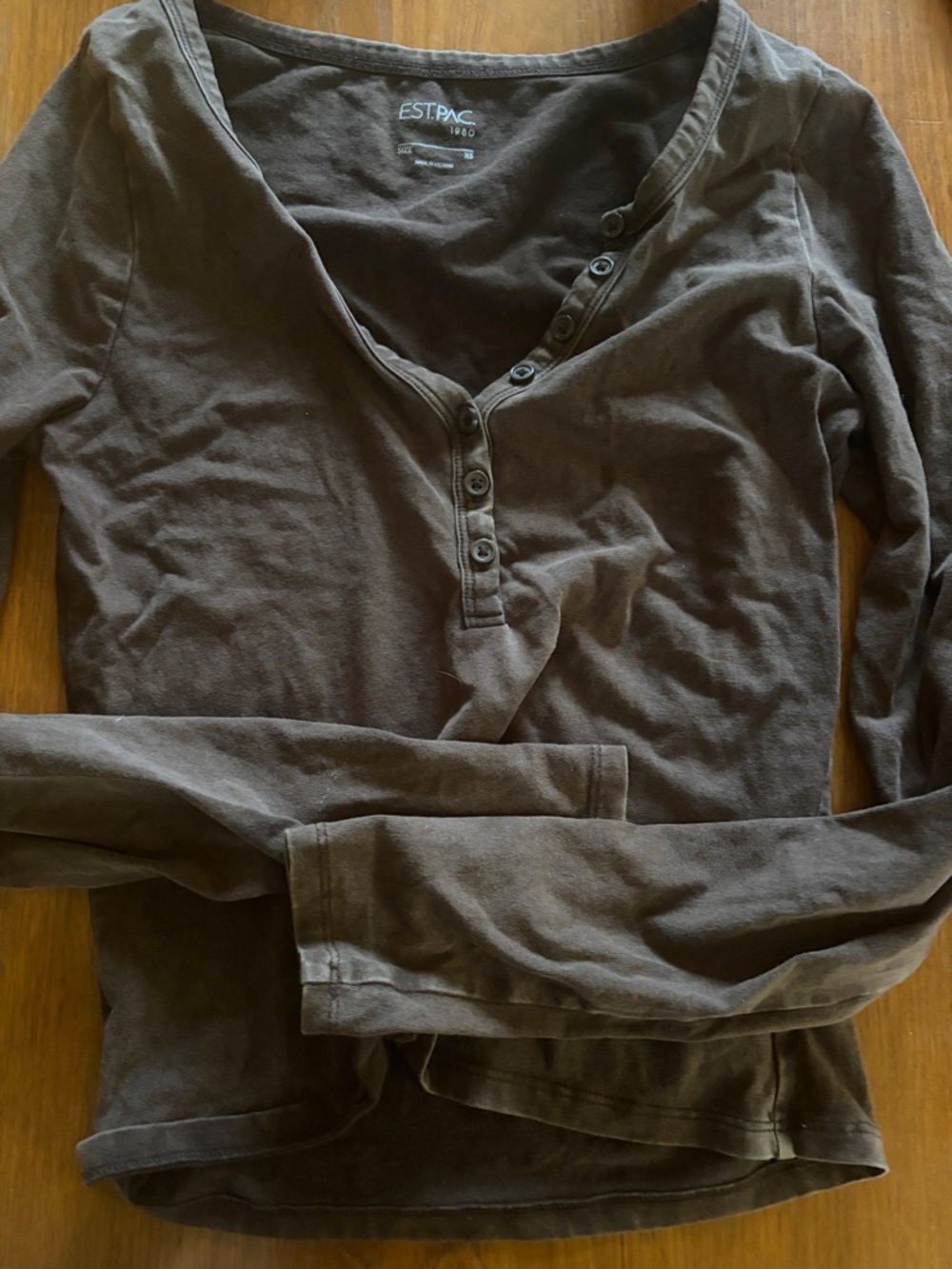 ESTPAC Long Sleeve Henley Top